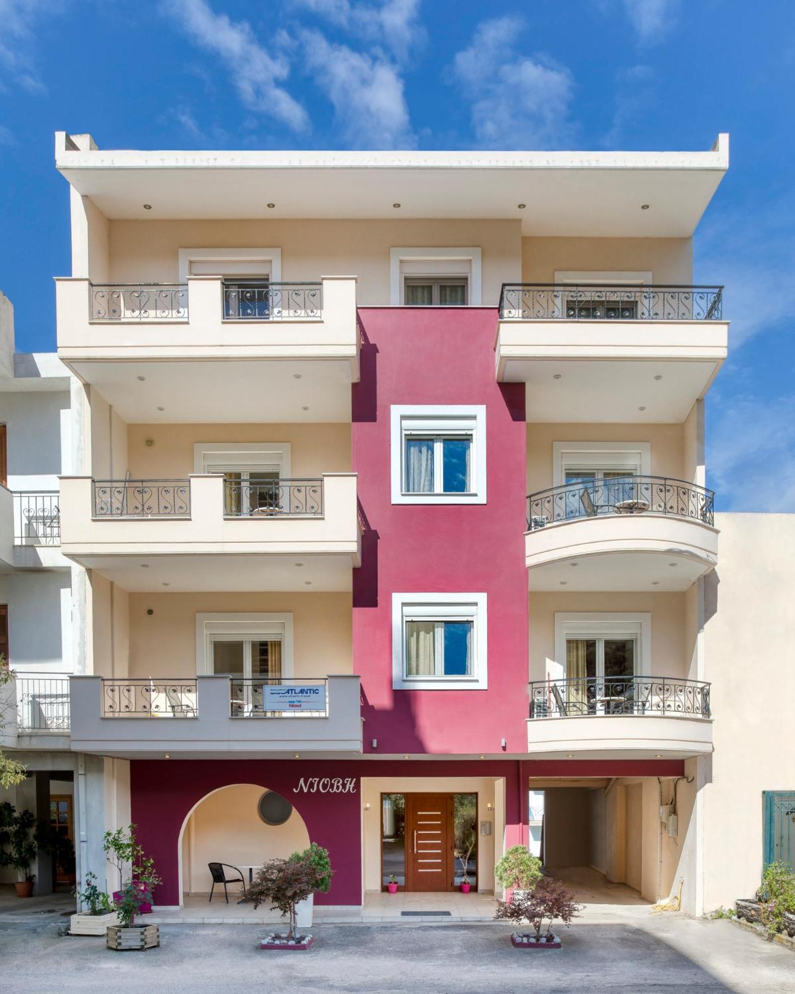 Niovi Luxury Apartments Loutra Aidhipsou Exteriör bild