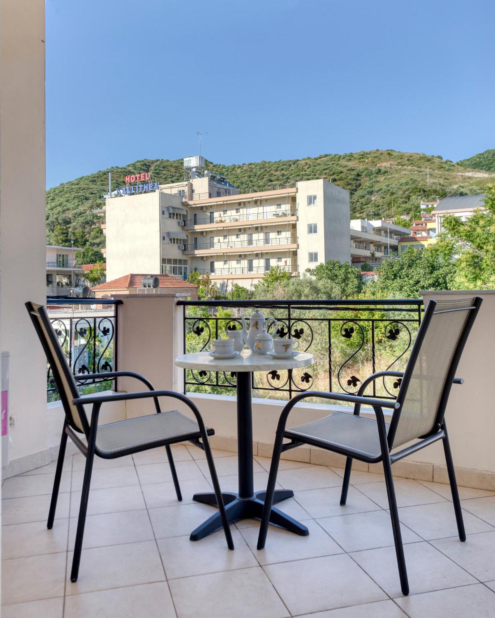 Niovi Luxury Apartments Loutra Aidhipsou Exteriör bild